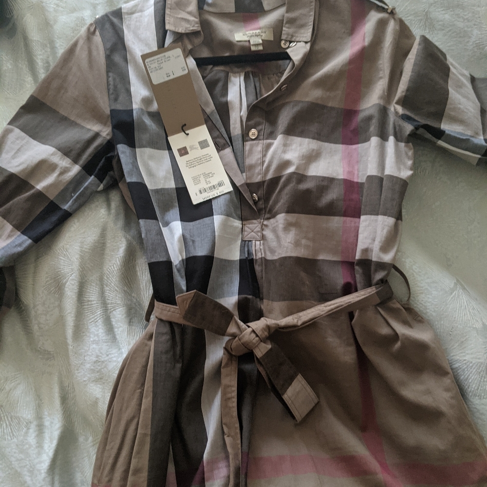 Burberry 👗